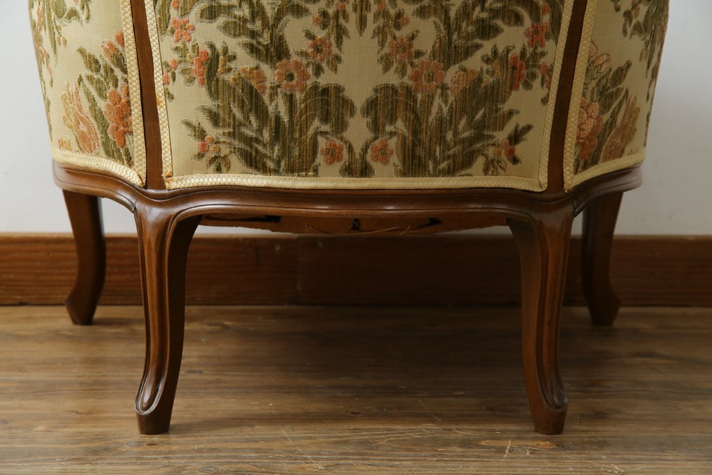 フランスアンティーク　エレガントな空間を演出する1人掛けソファ　(R-061677)