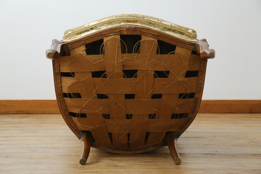 フランスアンティーク　エレガントな空間を演出する1人掛けソファ　(R-061677)