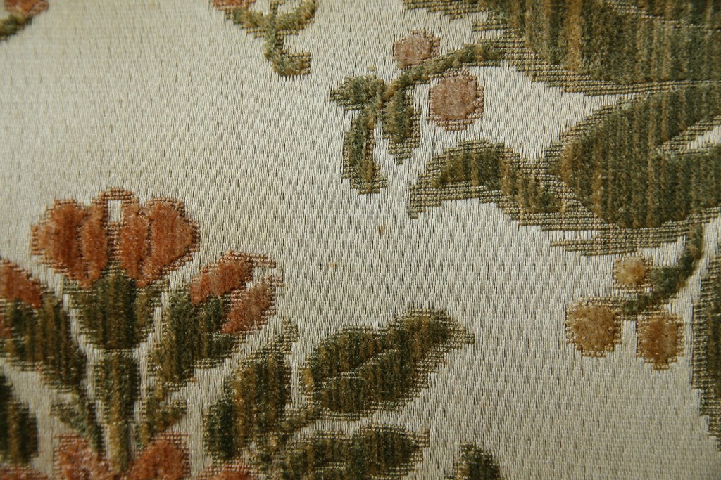 フランスアンティーク　エレガントな空間を演出する1人掛けソファ　(R-061677)