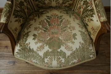 フランスアンティーク　エレガントな空間を演出する1人掛けソファ　(R-061677)