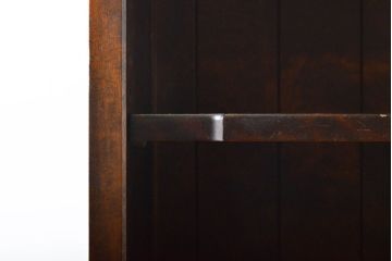 中古　北海道民芸家具　シンプルながらもクラシカルな雰囲気漂う本棚(ブックシェルフ、飾り棚、収納棚、ブックケース、キャビネット)(R-061681)