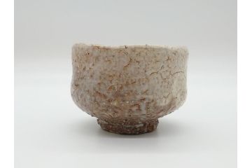 玉村松月　萩焼　抹茶碗　奥深い味わいが感じられる茶碗(共箱付き、茶器、茶道具、和食器、高麗焼)(R-061684)