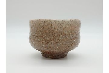 玉村松月　萩焼　抹茶碗　奥深い味わいが感じられる茶碗(共箱付き、茶器、茶道具、和食器、高麗焼)(R-061684)