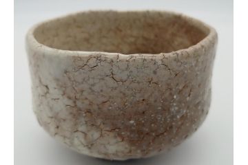 玉村松月　萩焼　抹茶碗　奥深い味わいが感じられる茶碗(共箱付き、茶器、茶道具、和食器、高麗焼)(R-061684)