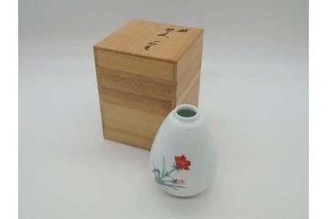 人間国宝　十四代　酒井田柿右衛門　錦　撫子文　一輪生　花瓶(共箱付き、濁手、磁器、陶磁器、赤絵、花器、色絵、作家物)(R-061689)