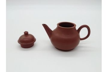古玩　孟臣　工夫茶器　梨型　なめらかなフォルムが目を惹く朱泥急須1対(煎茶器、茶壷、茶道具、中国、唐物)(R-061690)