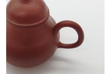古玩　孟臣　工夫茶器　梨型　なめらかなフォルムが目を惹く朱泥急須1対(煎茶器、茶壷、茶道具、中国、唐物)(R-061690)