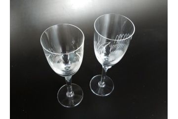 フランス　LALIQUE(ラリック)　アンジュ　天使　シャンパンフルート　上品で洗練されたワイングラス2客セット(1客は箱無し、Marc Lalique、マーク・ラリック、クリスタル)(R-061692)