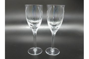 フランス　LALIQUE(ラリック)　アンジュ　天使　シャンパンフルート　上品で洗練されたワイングラス2客セット(1客は箱無し、Marc Lalique、マーク・ラリック、クリスタル)(R-061692)