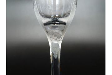 フランス　LALIQUE(ラリック)　アンジュ　天使　シャンパンフルート　上品で洗練されたワイングラス2客セット(1客は箱無し、Marc Lalique、マーク・ラリック、クリスタル)(R-061692)