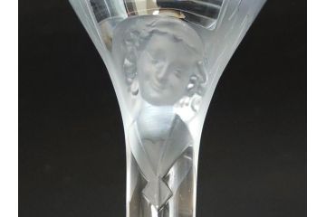 フランス　LALIQUE(ラリック)　アンジュ　天使　シャンパンフルート　上品で洗練されたワイングラス2客セット(1客は箱無し、Marc Lalique、マーク・ラリック、クリスタル)(R-061692)