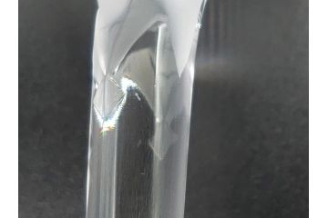 フランス　LALIQUE(ラリック)　アンジュ　天使　シャンパンフルート　上品で洗練されたワイングラス2客セット(1客は箱無し、Marc Lalique、マーク・ラリック、クリスタル)(R-061692)