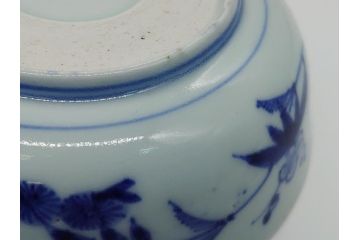 江戸期　古伊万里　染付　二重角福　花唐草文　繊細な絵柄に魅了される4.6寸なます皿2枚セット(渦福、牡丹、小皿、和食器)(R-061696)