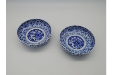 江戸期　古伊万里　染付　二重角福　花唐草龍文　4.6寸皿　約14　繊細な絵柄に魅了されるなます皿2枚セット(四寸六分、渦福、ドラゴン、小皿、和食器、和皿)(R-061697)