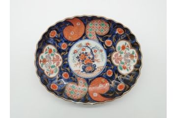 幕末期　上手物　金彩色絵染付　花盆文　8.3寸皿　約25cm　鮮やかな色彩が目を惹く楕円皿(八寸三分、和皿、和食器、皿)(R-061699)