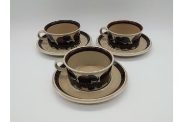 ARABIA　FINLAND　Ruija(ルイージャ)　Ulla Procope(ウラ・プロコッペ)　優しさと温かみある絵付けが印象的なティーカップ&ソーサー3客セット(アラビア、フィンランド、Sモデル、北欧食器、C&S)(R-061702)