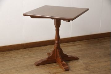 中古　美品　松本民芸家具　凝った脚のデザインが目を惹くサイドテーブル(2人掛け、2P、ダイニングテーブル、カフェテーブル)(R-061707)