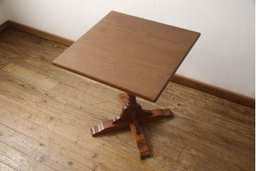 中古　美品　松本民芸家具　凝った脚のデザインが目を惹くサイドテーブル(2人掛け、2P、ダイニングテーブル、カフェテーブル)(R-061707)