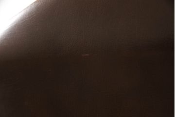 イギリスビンテージ　本革　重厚感のある佇まいが魅力的なウイングバックソファ(ウィングバック、チェスターフィールドソファ、アームソファ、一人掛けソファ、レザーソファ、ヴィンテージ)(R-061709)
