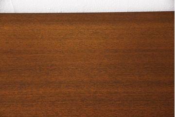 希少　和製ビンテージ　YAMAHA(ヤマハ、山葉)　チーク材　シャッター(蛇腹)　美しい色合いと曲線が魅力的なサイドボード(サイドキャビネット、収納棚、戸棚、ヴィンテージ)(R-061713)