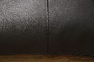 中古　超美品　arflex(アルフレックス)　BRERA (ブレラ)　L1　本革　ブラックカラーが高級感を醸し出すレザークッション(定価約6万5千円)(R-061714)