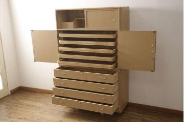 中古　美品　大阪泉州桐箪笥　特注　汚れが付きにくいメラミン化粧板を使った総桐箪笥(総桐たんす、胴丸、和たんす、和タンス、衣装箪笥、和服箪笥、着物箪笥、引き出し)(R-061717)
