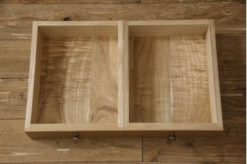 中古　美品　大阪泉州桐箪笥　特注　汚れが付きにくいメラミン化粧板を使った総桐箪笥(総桐たんす、胴丸、和たんす、和タンス、衣装箪笥、和服箪笥、着物箪笥、引き出し)(R-061717)