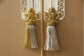中古　美品　大阪泉州桐箪笥　特注　汚れが付きにくいメラミン化粧板を使った総桐箪笥(総桐たんす、胴丸、和たんす、和タンス、衣装箪笥、和服箪笥、着物箪笥、引き出し)(R-061717)