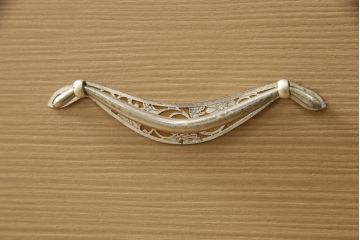 中古　美品　大阪泉州桐箪笥　特注　汚れが付きにくいメラミン化粧板を使った総桐箪笥(総桐たんす、胴丸、和たんす、和タンス、衣装箪笥、和服箪笥、着物箪笥、引き出し)(R-061717)