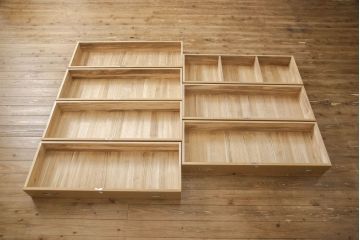 中古　美品　大阪泉州桐箪笥　特注　汚れが付きにくいメラミン化粧板を使った総桐箪笥(総桐たんす、和たんす、和タンス、収納箪笥、衣装箪笥、チェスト、引き出し、バラ売り可能)(R-061718)
