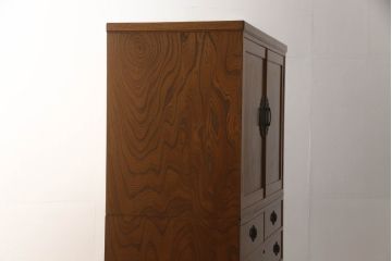 中古　美品　国産　職人手造り　欅(ケヤキ)材　内部桐材　厚手の桐材使用!　荘厳な雰囲気漂う和箪笥(衣装箪笥、和服箪笥、着物箪笥、和タンス、和たんす、引き出し、チェスト)(定価約60万円)(R-061719)