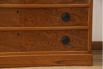中古　美品　国産　職人手造り　欅(ケヤキ)材　内部桐材　厚手の桐材使用!　荘厳な雰囲気漂う和箪笥(衣装箪笥、和服箪笥、着物箪笥、和タンス、和たんす、引き出し、チェスト)(定価約60万円)(R-061719)