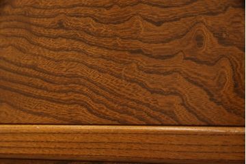 中古　美品　国産　職人手造り　欅(ケヤキ)材　内部桐材　厚手の桐材使用!　荘厳な雰囲気漂う和箪笥(衣装箪笥、和服箪笥、着物箪笥、和タンス、和たんす、引き出し、チェスト)(定価約60万円)(R-061719)