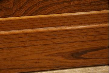 中古　美品　国産　職人手造り　欅(ケヤキ)材　内部桐材　厚手の桐材使用!　荘厳な雰囲気漂う和箪笥(衣装箪笥、和服箪笥、着物箪笥、和タンス、和たんす、引き出し、チェスト)(定価約60万円)(R-061719)
