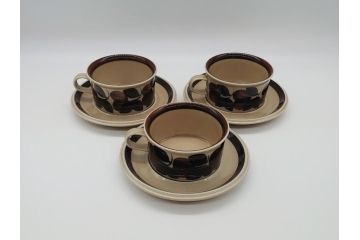 ARABIA　FINLAND　Ruija(ルイージャ)　Ulla Procope(ウラ・プロコッペ)　優しさと温かみある絵付けが印象的なティーカップ&ソーサー3客セット(アラビア、フィンランド、Sモデル、北欧食器、C&S)(R-061720)