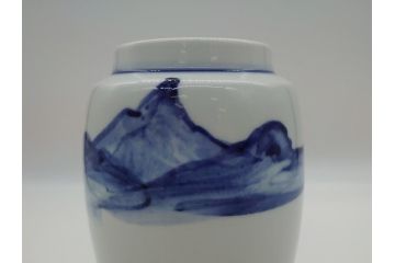 人間国宝　近藤悠三　山　染付　花瓶(共箱無し、花器、近藤雄三)(R-061722)