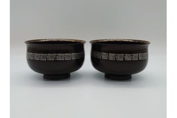 輪島塗　黒塗　蒔絵　金彩　金魚　盃洗　悠々泳ぐ金魚が涼しげな4.8寸深鉢2客セット(杯洗、酒器、漆器、雷紋)(R-061724)