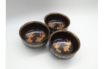 輪島塗　黒塗　蒔絵　金彩　金魚　盃洗　悠々泳ぐ金魚が涼しげな4.8寸深鉢3客セット(杯洗、酒器、漆器、雷紋)(R-061726)