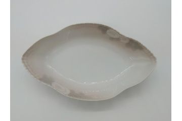 希少　デンマーク　ROYAL　COPENHAGEN(ロイヤルコペンハーゲン)　ミッドサマーナイトドリーム 　ティーセット等6点セット(プレート、カップ&ソーサー、トレイ、舟形ボウル、ティーカップ (モカカップ)&ソーサー、クリーマー、シュガーポット)(R-061731)