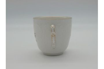 ベルリン　KPM(ベルリン王立磁器製陶所)　金彩　花　蝶　繊細な模様がエレガントな雰囲気のカップ&ソーサー(ケーピーエムベルリン、王の笏、ロココ調、C&S)(R-061734)