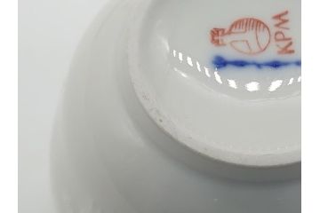 ベルリン　KPM(ベルリン王立磁器製陶所)　金彩　花　蝶　繊細な模様がエレガントな雰囲気のカップ&ソーサー(ケーピーエムベルリン、王の笏、ロココ調、C&S)(R-061734)