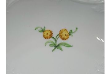 ベルリン　KPM(ベルリン王立磁器製陶所)　金彩　花　蝶　繊細な模様がエレガントな雰囲気のカップ&ソーサー(ケーピーエムベルリン、王の笏、ロココ調、C&S)(R-061734)