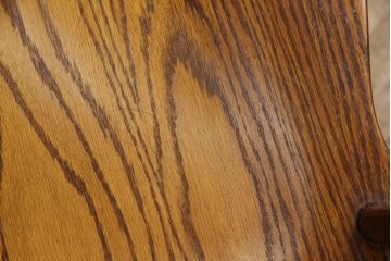 中古 IDC大塚家具取扱品 Shin-Lee(シンリー) 滑らかな木肌とシックな佇まいが魅力のダイニングチェア2脚セット(板座チェア、椅子、イス)(R-061741)
