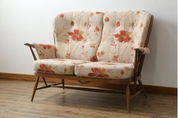 イギリスビンテージ　美品　ERCOL(アーコール)　ナチュラルテイストのお部屋にぴったりなリラックス感のある二人掛けソファ(アームソファ、ラブソファ、ダイニングソファ、2人掛け、ヴィンテージ、英国、北欧)(R-061742)