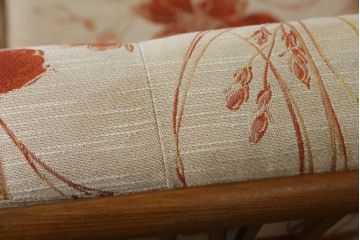 イギリスビンテージ　美品　ERCOL(アーコール)　ナチュラルテイストのお部屋にぴったりなリラックス感のある二人掛けソファ(アームソファ、ラブソファ、ダイニングソファ、2人掛け、ヴィンテージ、英国、北欧)(R-061742)