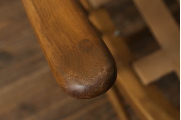イギリスビンテージ　美品　ERCOL(アーコール)　ナチュラルテイストのお部屋にぴったりなリラックス感のある二人掛けソファ(アームソファ、ラブソファ、ダイニングソファ、2人掛け、ヴィンテージ、英国、北欧)(R-061742)