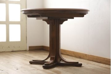 中古 IDC大塚家具取扱品 Shin-Lee(シンリー) 木の温もりが感じられるナチュラルテイストなダイニングテーブル(エクステンションテーブル、4人掛け、4P、2人掛け、2P、丸テーブル・ラウンドテーブル)(R-061744)