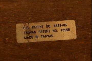 中古 IDC大塚家具取扱品 Shin-Lee(シンリー) 木の温もりが感じられるナチュラルテイストなダイニングテーブル(エクステンションテーブル、4人掛け、4P、2人掛け、2P、丸テーブル・ラウンドテーブル)(R-061744)