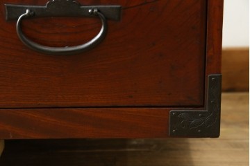 和製アンティーク　昭和初期　前面欅(ケヤキ)材　漆塗り　和モダンな空間づくりに活躍する仙台箪笥　(R-061749)