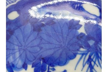 明治期　伊万里焼　ベロ藍　染付　8.7寸皿　約26.5cm　紺青色が目を引く花草文様の深鉢(八寸七分、牡丹、深皿、和食器、和皿)(R-061752)